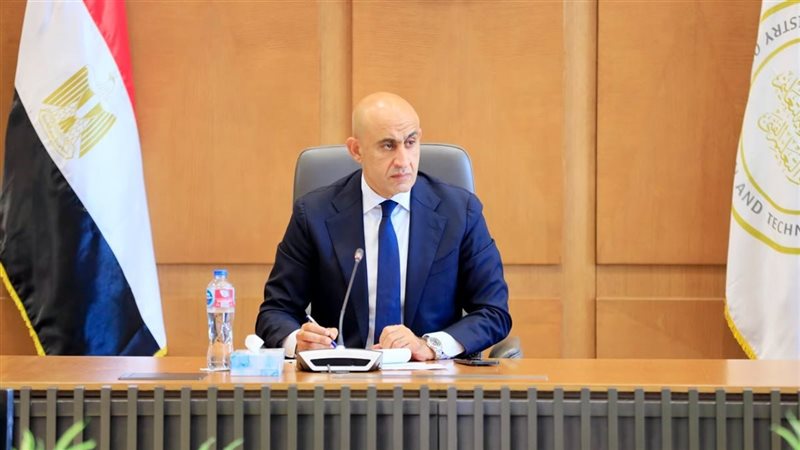 وزير التربية والتعليم 