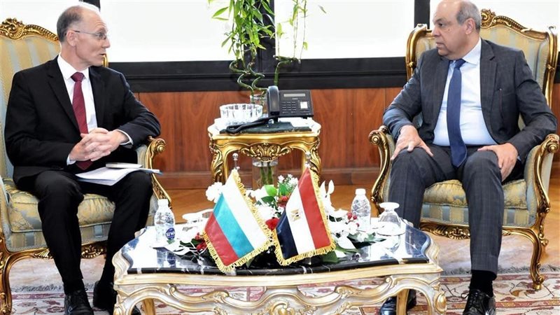 وزير الطيران 