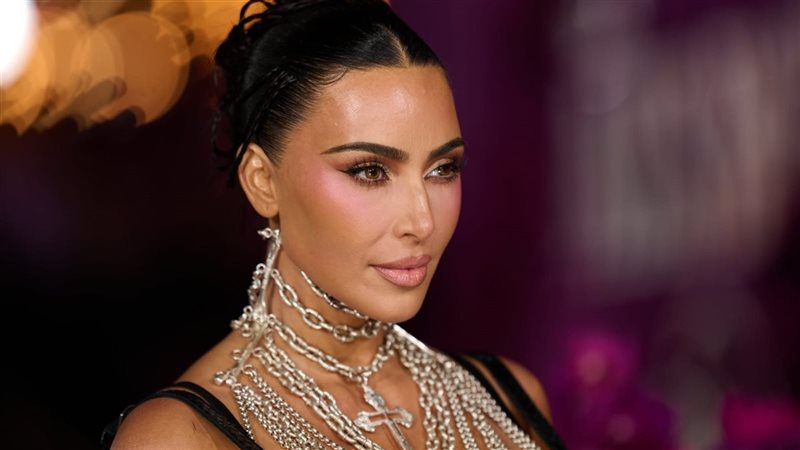  كيم كارداشيان 