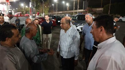 جولة مسائية لمحافظ المنيا.. إزالة الإعلانات المخالفة وتحرير محاضر لإشغالات