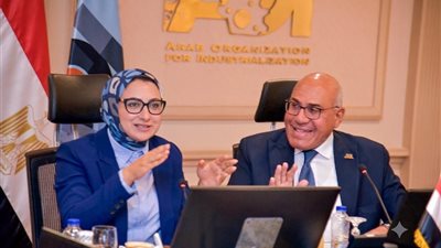رئيس العربية للتصنيع يؤكد اهتمام الهيئة بتصنيع وتلبية احتياجات محافظة الوادي الجديد 