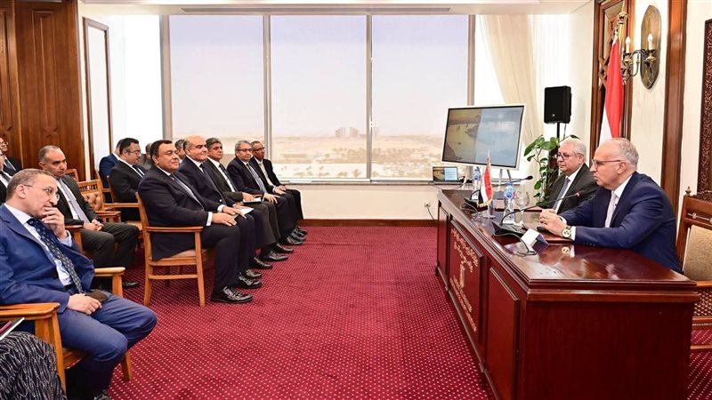 وزير الري 
