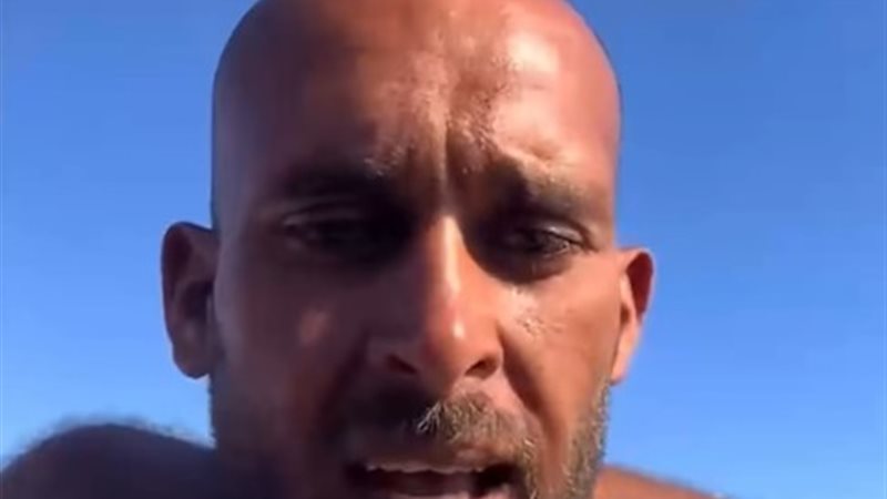منقذ يشكو من تجاهل المصطافين لتعليمات السلامة
