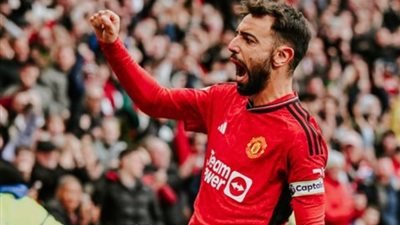 مانشستر يونايتد يعود للمباراة ويتقدم على ليفربول بثنائية رائعة
