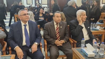 رئيس الوفد يقدم واجب العزاء في الراحل أحمد فتحي سرور