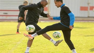 فحوصات طبية لشيكابالا وروقا قبل مباراة الاتحاد