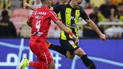 الاتحاد أول طرفي نهائي كأس السوبر السعودي بعد الفوز على الوحدة 2-1 (فيديو)