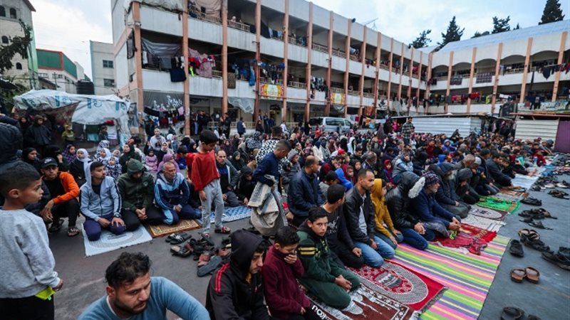 صلاة العيد من إحدى المدارس في غزة