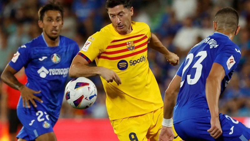 برشلونة وقادش