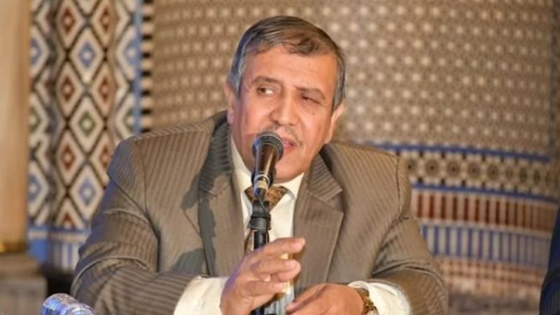 الدكتور عبدالمنعم سلطان أستاذ ورئيس قسم الشريعة بالكلية ووك