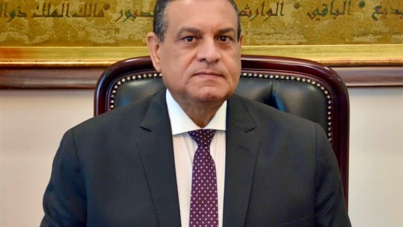 اللواء هشام آمنة