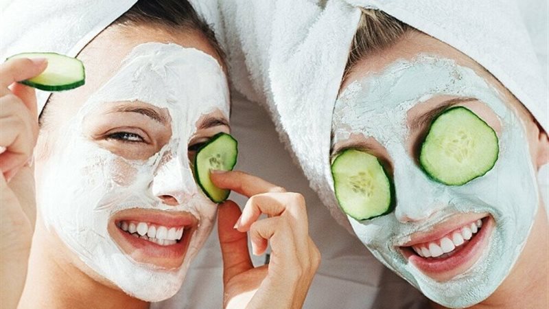 5 ماسكات للعناية بالبشرة في الصيف