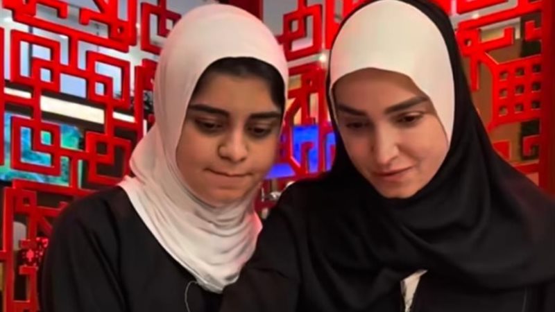 روجينا مع ابنتها مريم