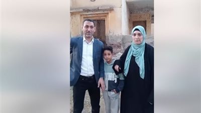 ذكرى وفاة الضيف أحمد، أول لقاء مع أحفاد نجم ثلاثي أضواء المسرح (فيديو)