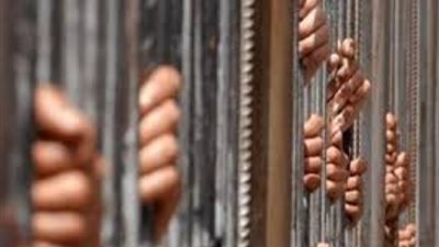 حبس 3 أشخاص لتعديهم بالضرب علي أقاربهم بسبب خلافات عائلية