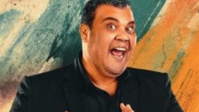 أحمد فتحي، حبيب ميس حمدان ويعمل تاجر خردة في «أسود ملون»