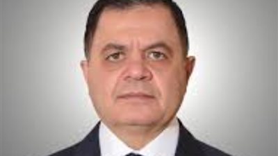 بالأسماء 