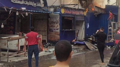 المعمل الجنائي يعاين موقع حريق محال تجارية بالقرب من محطة مترو حلوان