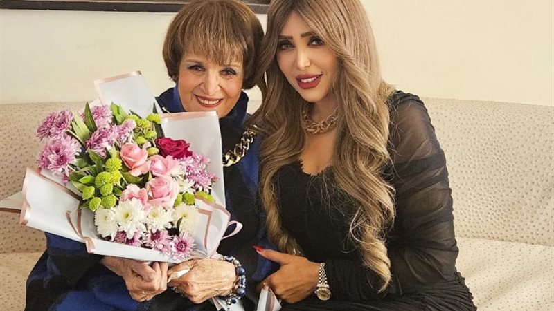 الفنانة سميرة أحمد
