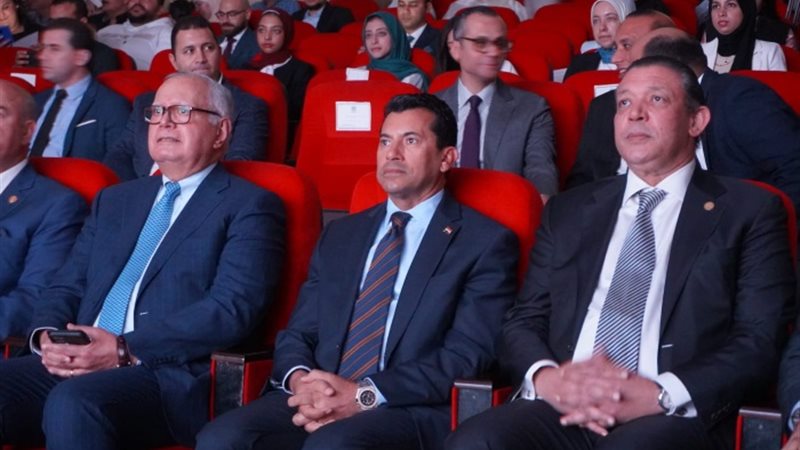 تكريم المشاركين بالمهرجان العالمي للشباب