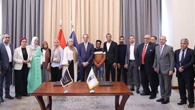 عمرو طلعت يشهد توقيع بروتوكول تعاون بين 