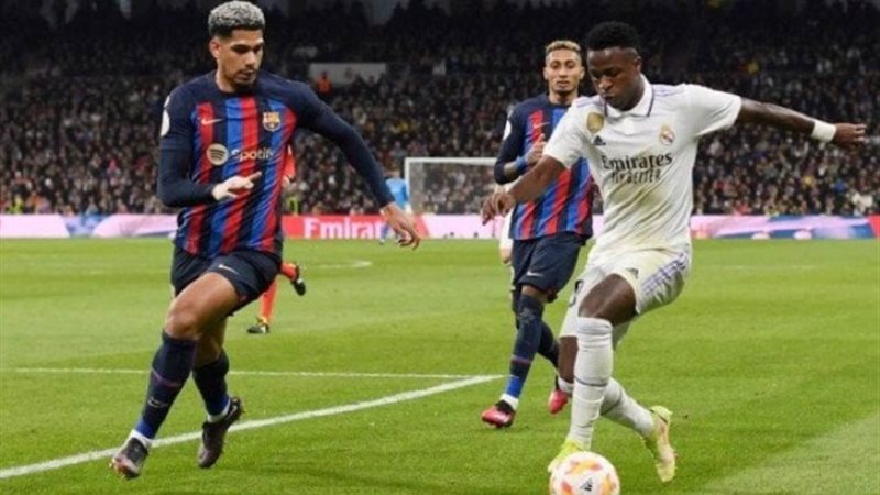 ريال مدريد وبرشلونة