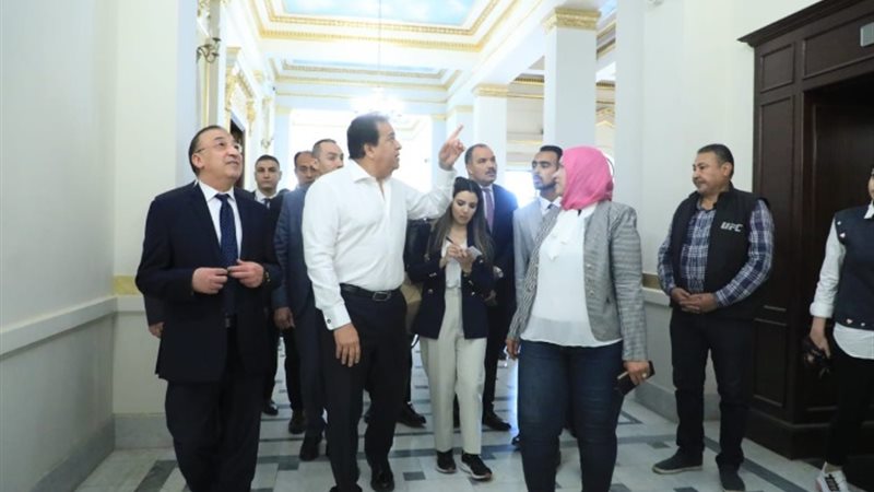 الدكتور خالد عبد الغفار
