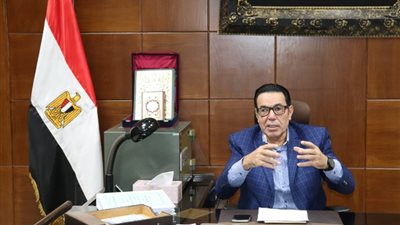 انتخاب عبد الفتاح إبراهيم أمينا عاما للاتحاد العربي لعمال الغزل والنسيج