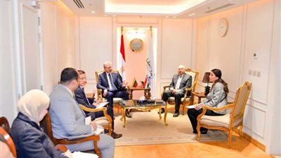 ليتوانيا توجه الدعوة لـ 