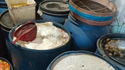 تحرير 60 محضرا وضبط 800 كيلو أغذية ومشروبات منتهية الصلاحية بدمياط