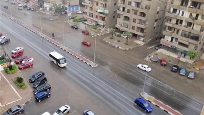 طقس اليوم، أجواء ممطرة ورياح مثيرة للرمال والأتربة على هذه المناطق