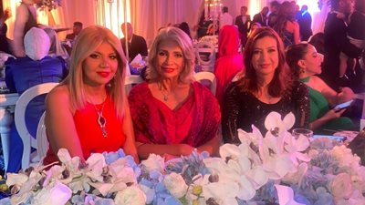 سوسن بدر وبوسي شلبي، أبرز حضور حفل زفاف ابنة الفنانة بدرية طلبة (فيديو)