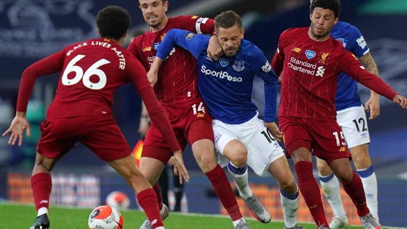 ليفربول وإيفرتون