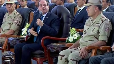الرئيس السيسي: نستهدف تحقيق 90 مليار دولار سنويا من «التعهيد»