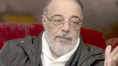 جثمان عصام الشماع يصل مسجد السيدة نفيسة لأداء صلاة الجنازة