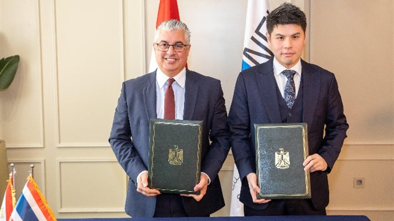 د وليد جمال الدين، وواصون فيتاناكورن