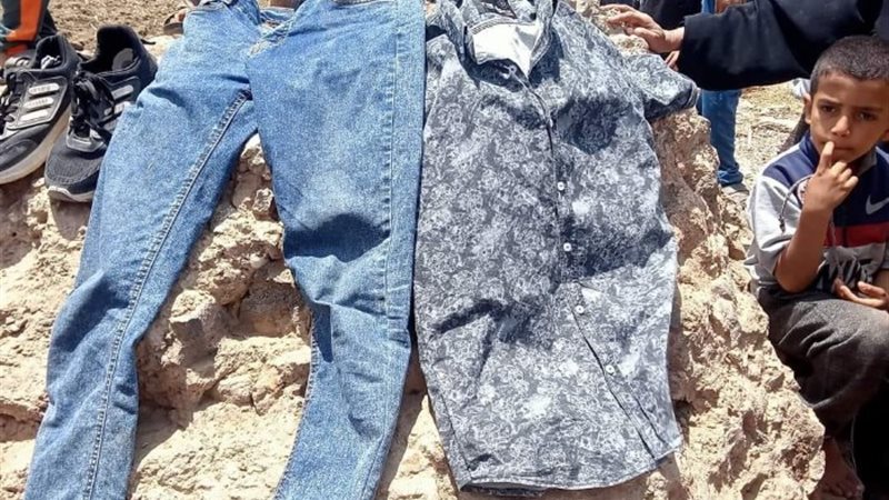 ملابس الشاب