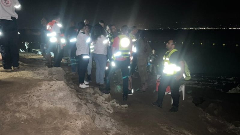 فرق الإنقاذ في البحر الميت