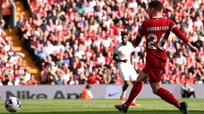 الدوري الإنجليزي، ليفربول يتقدم على توتنهام بهدفين في الشوط الأول