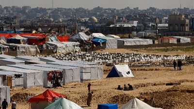 مصر تكثف الاتصالات لاحتواء التصعيد العسكري الإسرائيلي فى رفح الفلسطينية