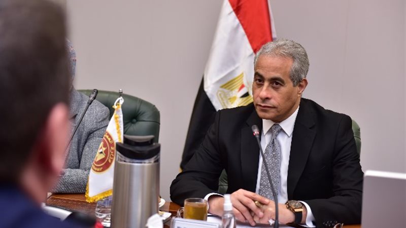 وزير العمل