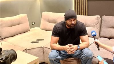 أحمد صلاح حسني: مش عارف اشتغل مع محمد ثروت في فيلم - أوسكار عودة الماموث