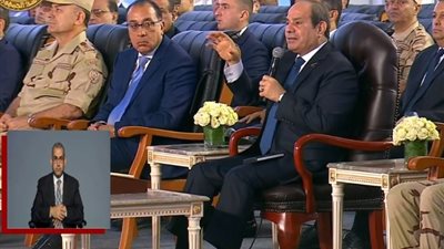 الرئيس السيسي: «المشروعات اللي بتتعمل في 200 سنة احنا بنعملها بـ3 سنين»