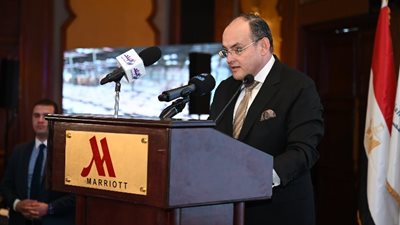 وزير الصناعة يكشف خطط زيادة الصادرات إلى 145 مليار دولار سنويًا