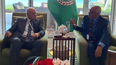 على هامش القمة العربية، أبو الغيط يلتقي بوزير خارجية السودان