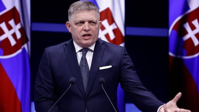 تلقى 4 رصاصات، شاهد بالفيديو محاولة اغتيال رئيس الوزراء السلوفاكي