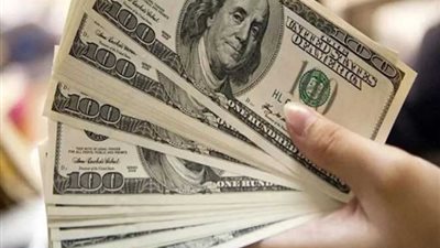 أسعار الدولار اليوم بعد تسلم الدفعة الثانية من «رأس الحكمة»
