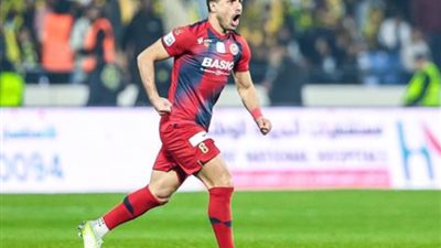 طارق حامد ينتظر موقفه اليوم مع ضمك أمام الفيحاء في الدوري السعودي
