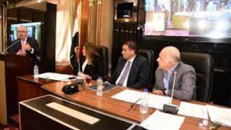 لجنة الطاقة والبيئة بمجلس النواب برئاسة النائب طلعت السويدي