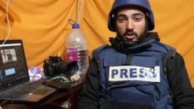 إحالة عاطلين لسرقتهم هاتف الصحفي الفلسطيني أنس النجار لـ«الجنح»